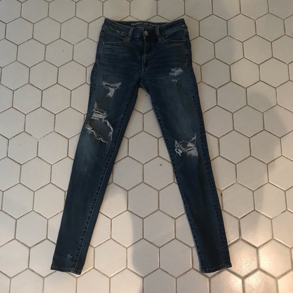 American Eagle ripped skinny jeans - Picture 1 of 3
